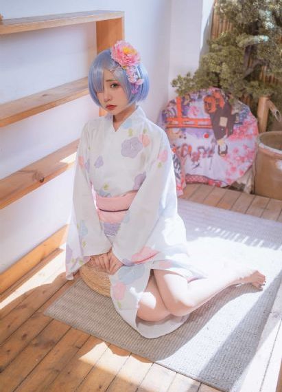 欧美性感男模写真_蓝光手机在线观看